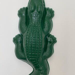 Plastic Reptile Mold / Toy